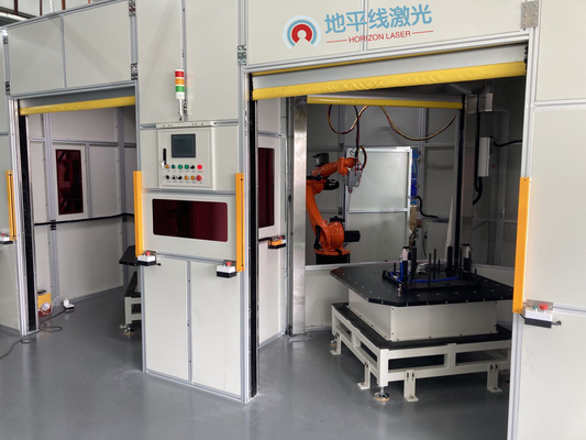 3D Robot Laser Welding Machine 1000-6000W Water Cooling 3mm Thickness