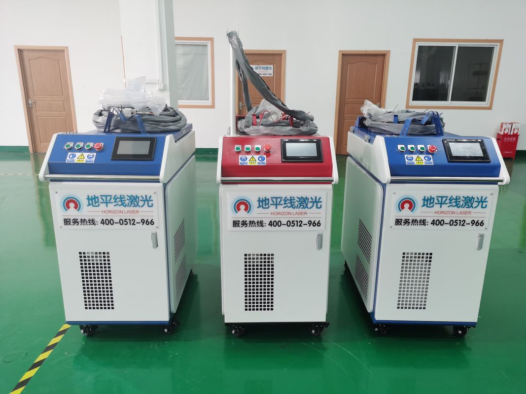1080nm CW Handheld Laser Welding Machine 1500W CE With Chiller