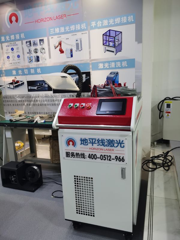 CE LED Touch Screen QBH 0.1mm Fiber Laser Welder