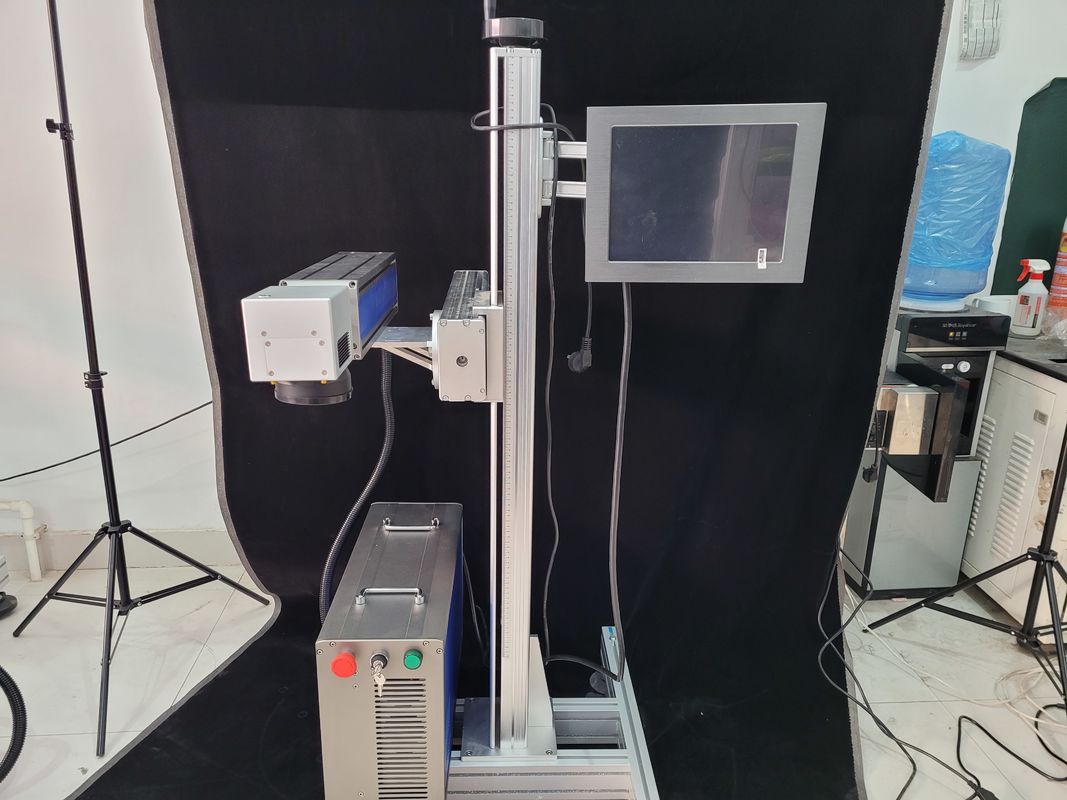Raycus CE Fly Laser Marking Machine For Metal Tube