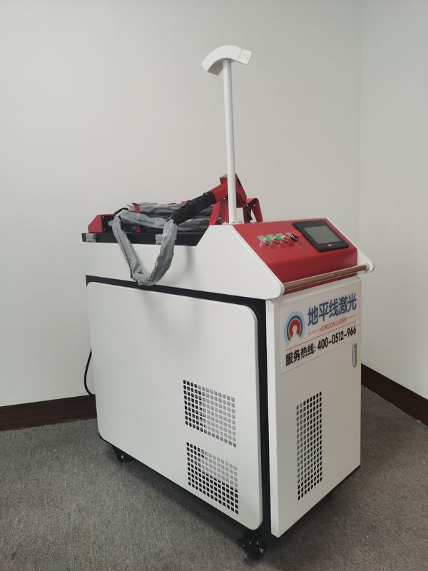 IEC 2000W Handheld Laser Welding Machine Water Cooling 1080nm