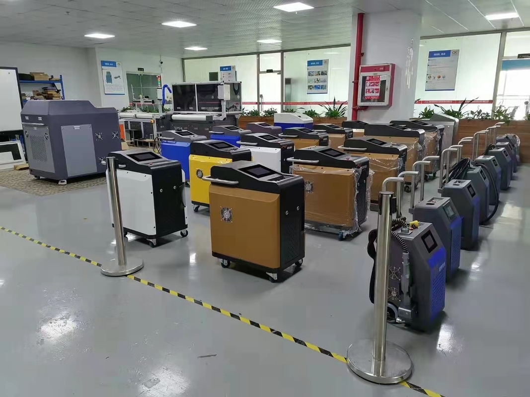 500W MOPA Laser Cleaning Machines MAX JPT Laser Source For Rust Removal